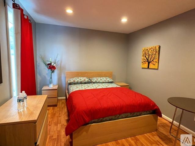 1 BR, 1 BA Apartment 1017 Brixton Court, Unit 1017, Sterling, VA 20164