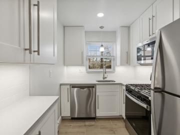 1 BR, 1 BA Apartment 101 616 Goodmans Crossing Unit 105, Scotch Plains, NJ 07076
