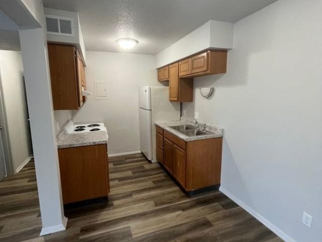 1 BR, 1 BA Apartment 1020 1026 E 12th St N, Newton, IA 50208