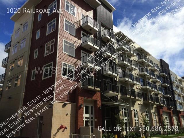 1 BR, 1 BA Apartment 1020 Railroad Ave, Bellingham, WA 98225