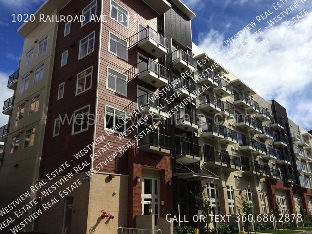 1 BR, 1 BA Apartment 1020 Railroad Ave, Bellingham, WA 98225