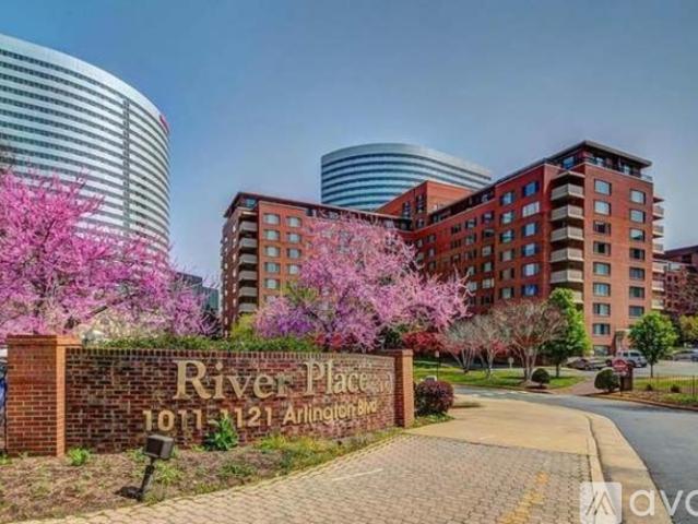 1 BR, 1 BA Apartment 1021 Arlington Boulevard, Unit 330, Arlington, VA 22209