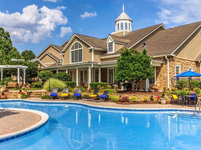 1 BR, 1 BA Apartment 10300 Pine Lakes Court Unit 15004, Raleigh, NC 27617