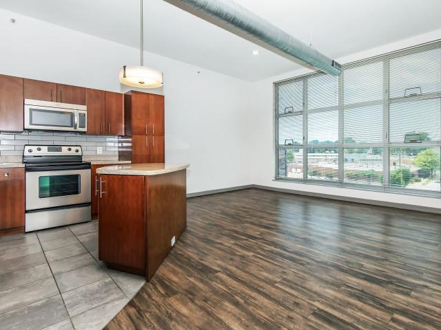1 BR, 1 BA Apartment 1031 W Highlands Plaza Drive Unit 306E, Saint Louis, MO 63110
