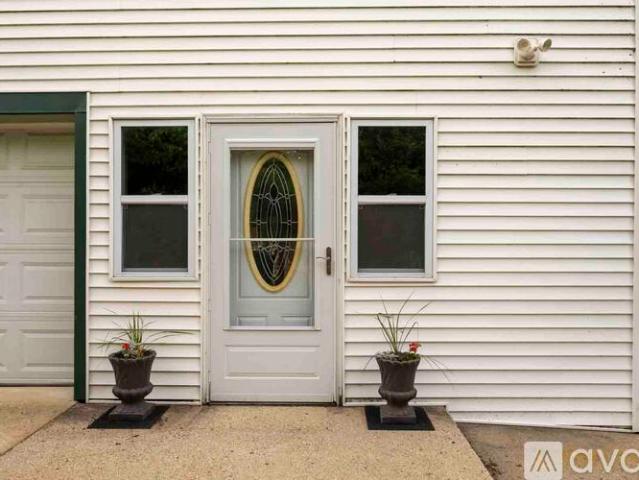 1 BR, 1 BA Apartment 10324 North Main Street, Unit Richmond, Richmond, IL 60071