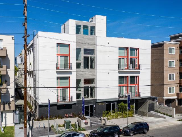1 BR, 1 BA Apartment 1039 43 South Hobart Boulevard Unit 307, Los Angeles, CA 90006