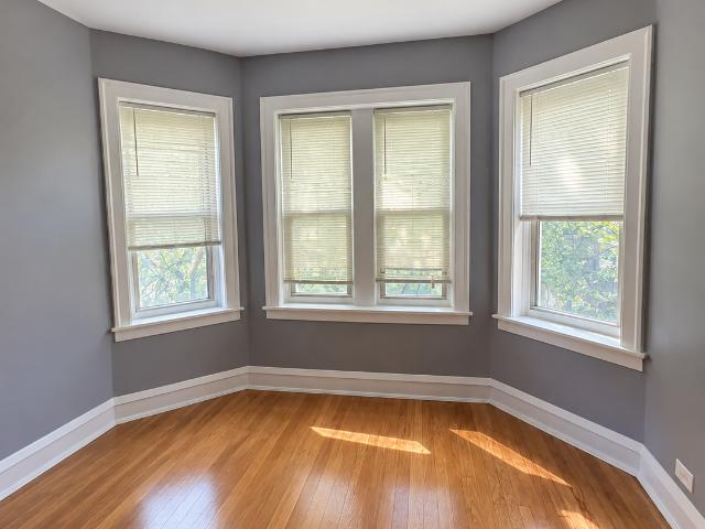 1 BR, 1 BA Apartment 104 E 70th St, Chicago, IL 60637