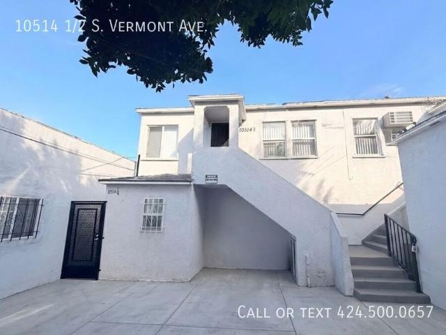1 BR, 1 BA Apartment 10514 1/2 S. Vermont Ave Los Angeles, CA 90044