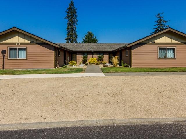 1 BR, 1 BA Apartment 1051 E Park St, Grants Pass, OR 97527