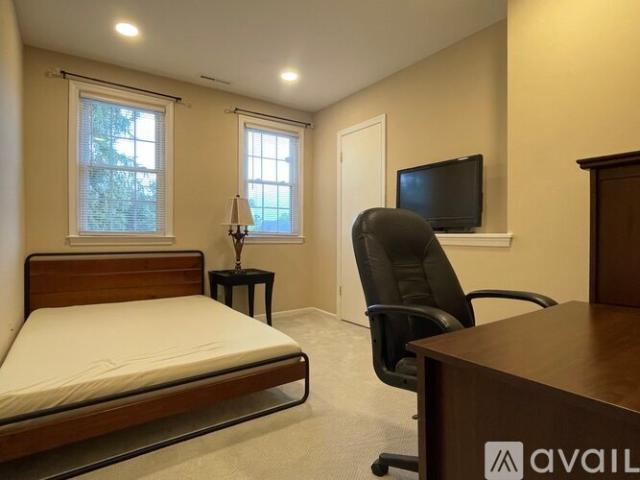 1 BR, 1 BA Apartment 10540 Assembly Dr, Unit Cozy 2, Fairfax, VA 22030