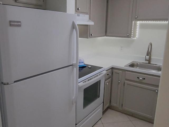1 BR, 1 BA Apartment 105 South Riverside Drive, Pompano Beach, FL 33062