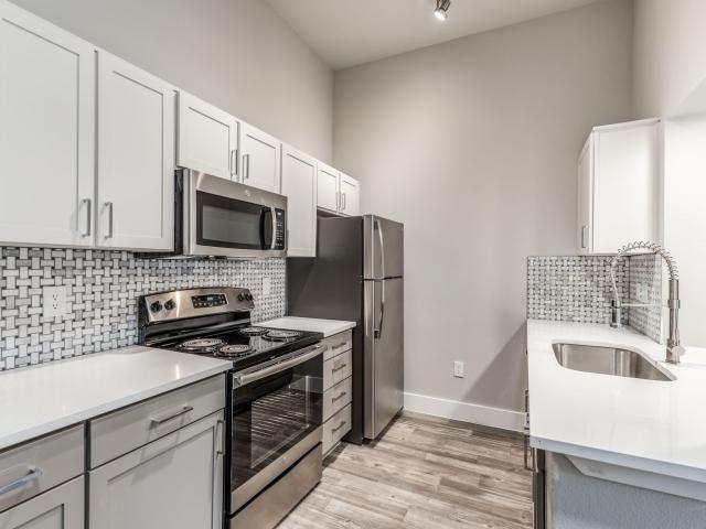 1 BR, 1 BA Apartment 10600 Six Pines Drive Unit 1914, Spring, TX 77380