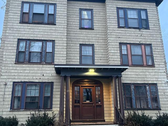 1 BR, 1 BA Apartment 106 Kenoza Avenue, Haverhill, MA 01830