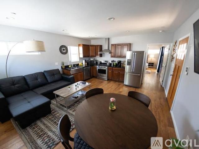 1 BR, 1 BA Apartment 10809 Hartsook Street Unit B, Los Angeles, CA 91601