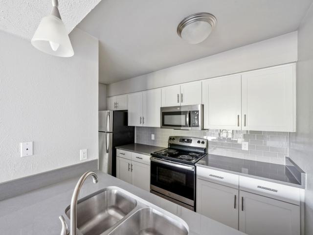 1 BR, 1 BA Apartment 10830 Stone Canyon Road Unit 1215, Dallas, TX 75230