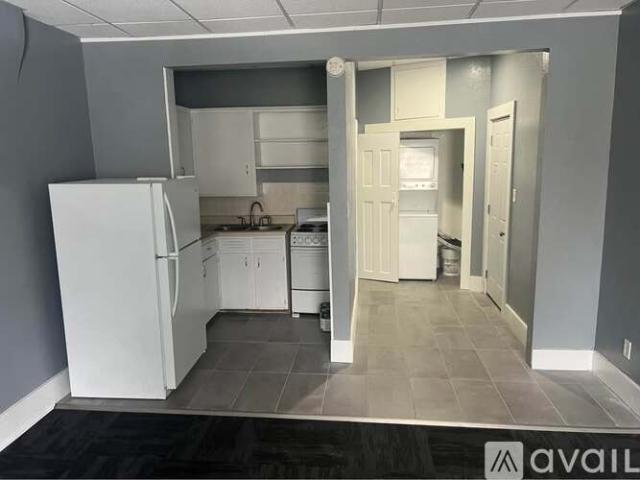 1 BR, 1 BA Apartment 108 South Madison Street, Unit 1, Bloomfield, IA 52537
