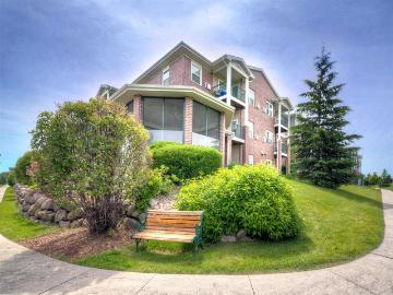 1 BR, 1 BA Apartment 10901 W Donna Dr Unit 00212, Milwaukee, WI 53224