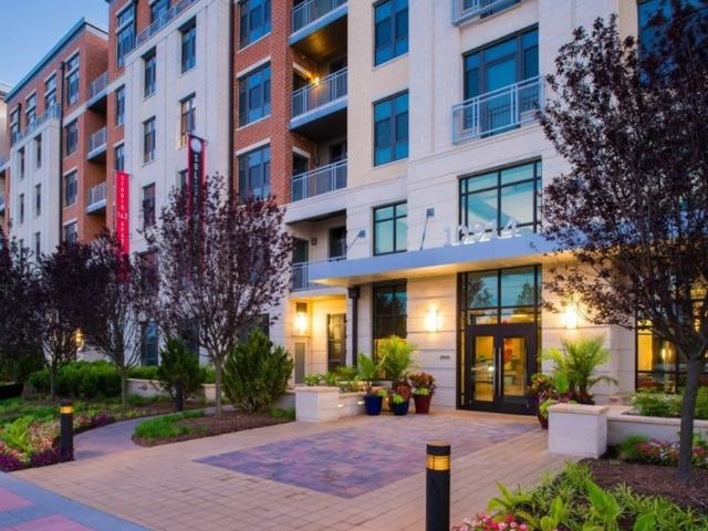 1 BR, 1 BA Apartment 10914 Georgia Avenue Unit 221, Silver Spring, MD 20902