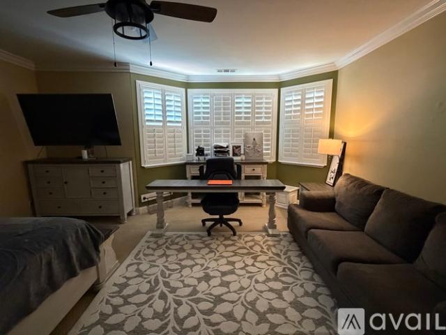 1 BR, 1 BA Apartment 10965 Merritt Drive, Unit Upstairs Unit 2, Stockton, CA 95219