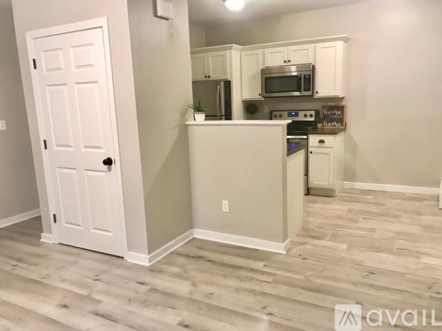1 BR, 1 BA Apartment 10 Harlow Street, Unit D, Vernon, CT 06066