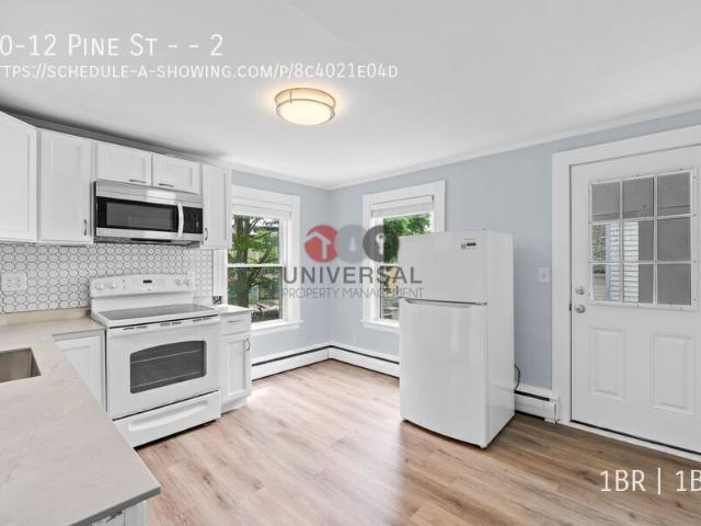 1 BR, 1 BA Apartment 10 12 Pine St, Kittery, ME 03904