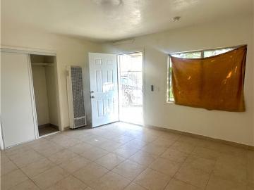 1 BR, 1 BA Apartment 113 West 97th Street, Los Angeles, CA 90003