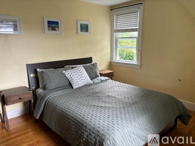 1 BR, 1 BA Apartment 113 Maple Avenue, Unit B, Middletown, RI 02842
