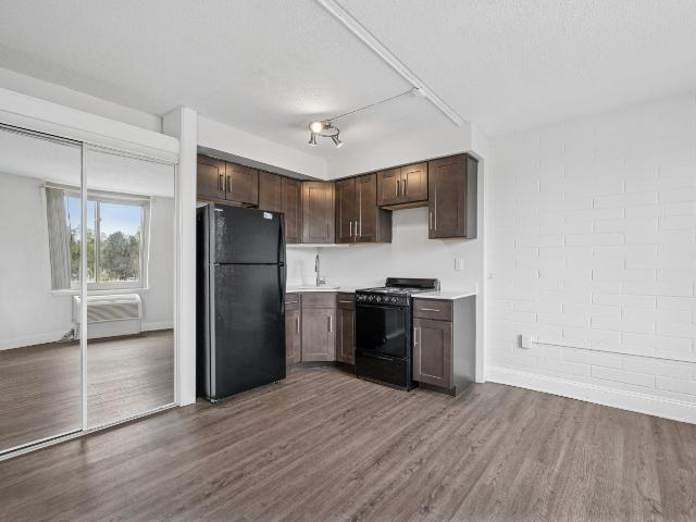 1 BR, 1 BA Apartment 1100 W Godfrey Ave Unit G215, Philadelphia, PA 19141