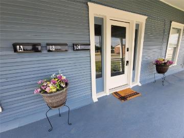 1 BR, 1 BA Apartment 1103 East Moore Avenue, Terrell, TX 75160