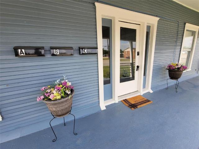 1 BR, 1 BA Apartment 1103 East Moore Avenue, Terrell, TX 75160