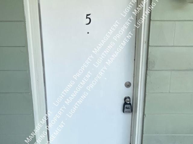 1 BR, 1 BA Apartment 1105 E Orange Street, Lakeland, FL 33801
