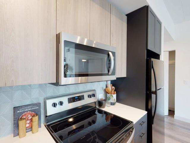 1 BR, 1 BA Apartment 1108 East Armour Boulevard Unit 306, Kansas City, MO 64109