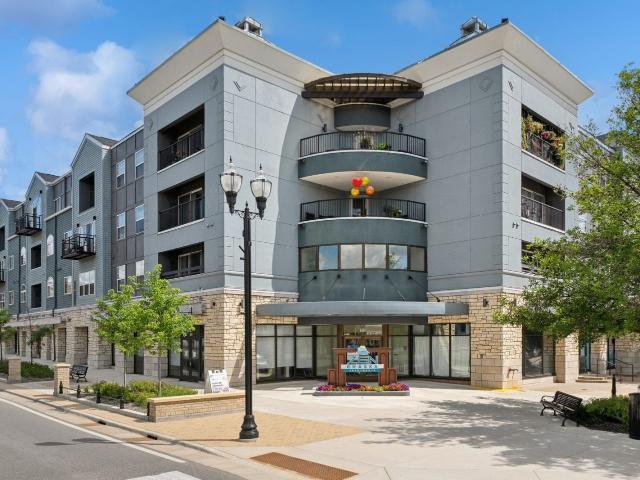1 BR, 1 BA Apartment 110 East 1ST Street Unit 403, Chaska, MN 55318