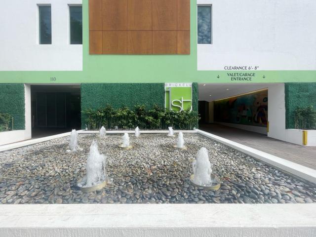 1 BR, 1 BA Apartment 110 SW 12th St Unit 1203, Miami, FL 33130