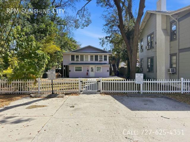 1 BR, 1 BA Apartment 1115 Highland St N, St. Petersburg, FL 33701