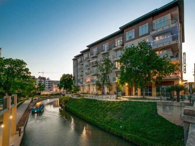 1 BR, 1 BA Apartment 111 W Jones Ave Unit 421, San Antonio, TX 78215