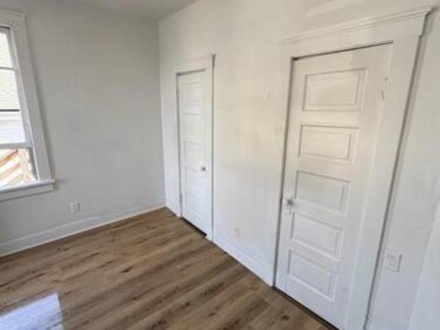 1 BR, 1 BA Apartment 111 W State St, Unit 5, Marshalltown, IA 50158