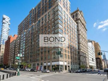 1 BR, 1 BA Apartment 111 Worth Street, New York, NY 10013