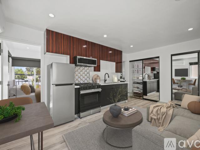 1 BR, 1 BA Apartment 111 Normandie Avenue, Unit 14, Los Angeles, CA 90004