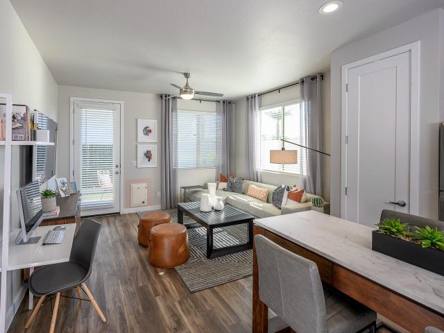 1 BR, 1 BA Apartment 11200 West Camelback Road Unit 1 213, Phoenix, AZ 85037