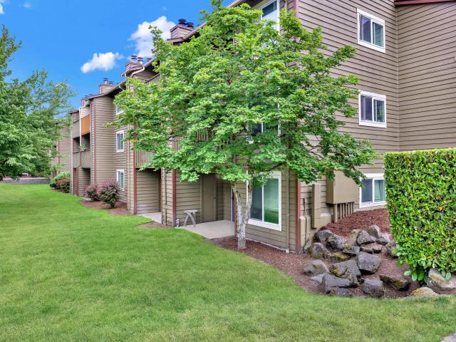 1 BR, 1 BA Apartment 11202 2nd Lane SW Unit F 101R, Seattle, WA 98146