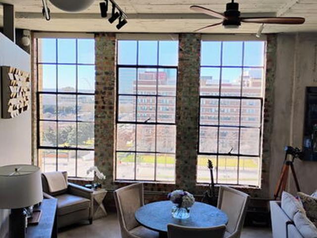 1 BR, 1 BA Apartment 1122 Jackson St, Unit 708, Dallas, TX 75202