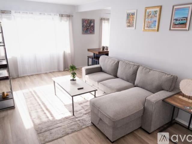 1 BR, 1 BA Apartment 11249 Huston Street, Unit # 2, Los Angeles, CA 91601