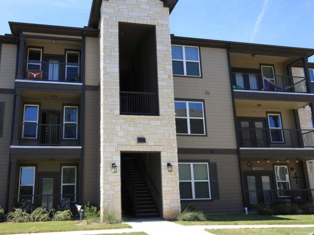 1 BR, 1 BA Apartment 1133 Boyd Rd Unit 1 301, Azle, TX 76020