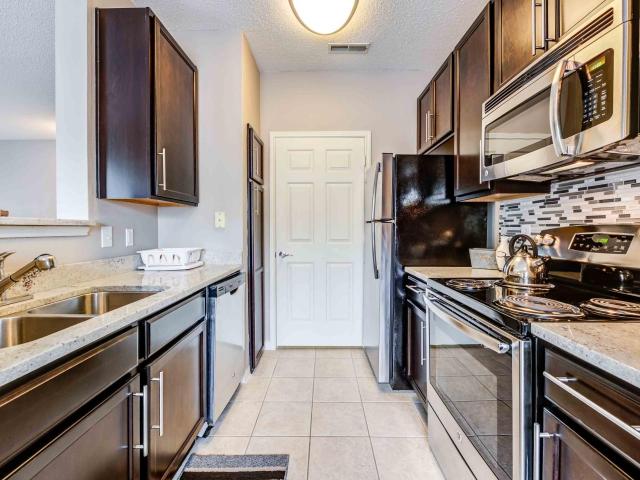1 BR, 1 BA Apartment 11345 Arborview Drive Unit 302, Indianapolis, IN 46236