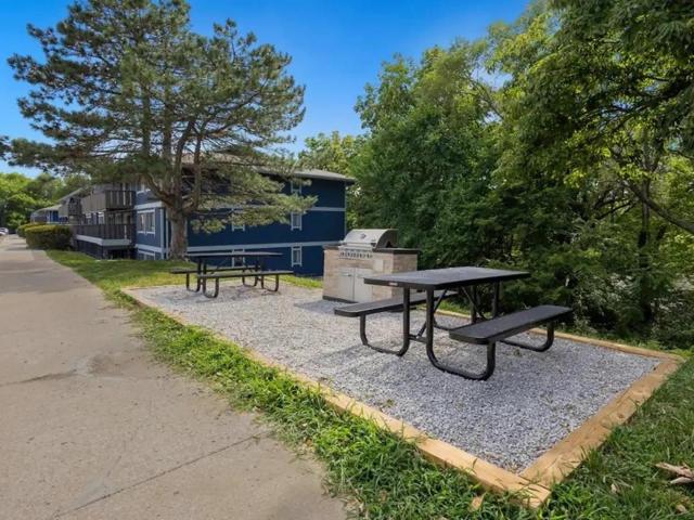 1 BR, 1 BA Apartment 1136 West College Street Unit 504 426, Liberty, MO 64068