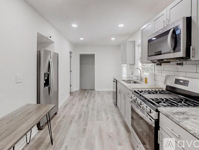 1 BR, 1 BA Apartment 1139 Fayetteville Rd SE, Unit Room 1, Atlanta, GA 30316