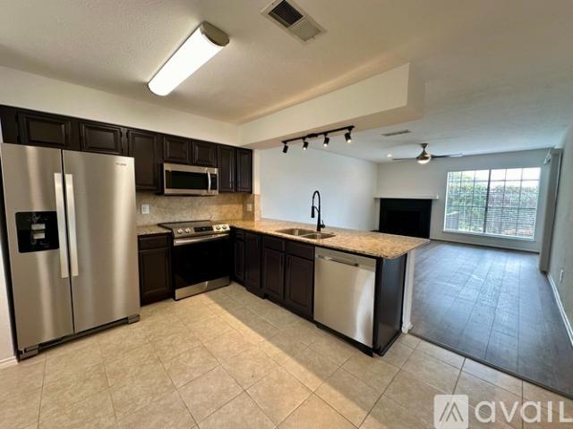 1 BR, 1 BA Apartment 117 Henry Chandler Dr, Unit 117, Rockwall, TX 75032