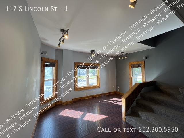 1 BR, 1 BA Apartment 117 S Lincoln St, Elkhorn, WI 53121