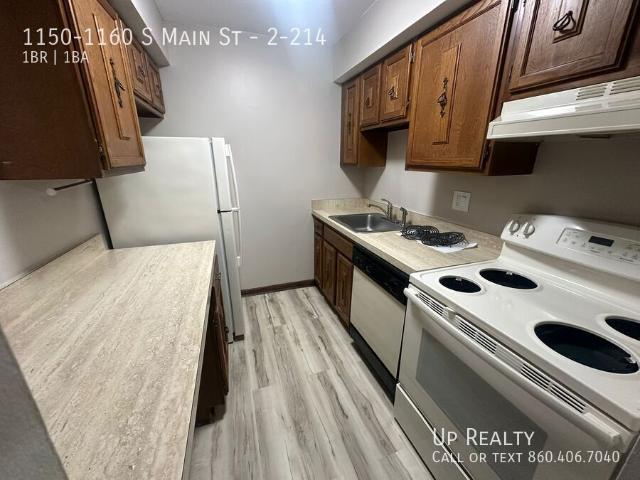 1 BR, 1 BA Apartment 1150 1160 S Main St, Middletown, CT 06457